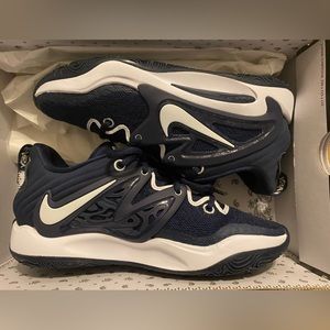 Kyrie Infinity TB UNISEX Basketball shoes